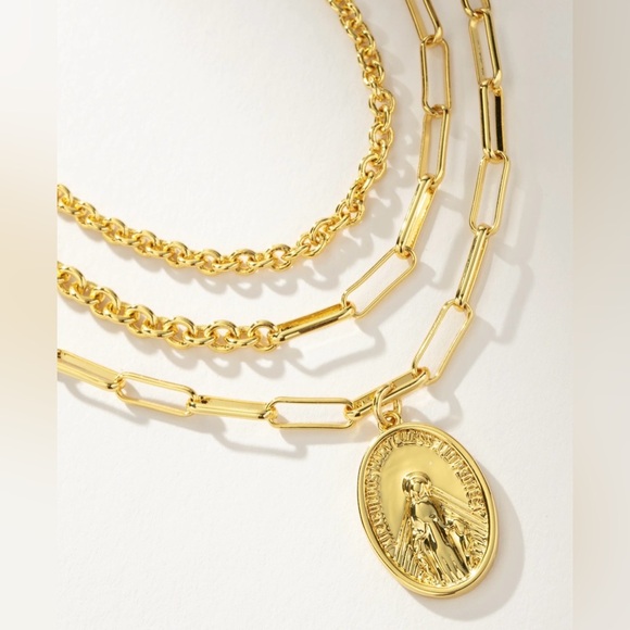 NEW Uncommon James Gold Three's Company Necklace - Picture 2 of 6